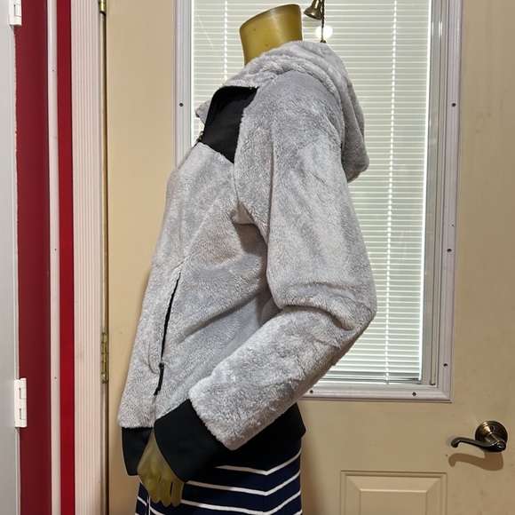 The North Face jacket - Picture 5 of 11